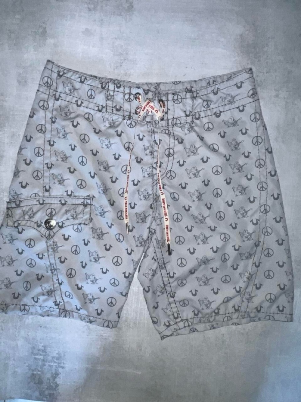 Vintage Y2K 2010 True Religion Peace Sign Board Shorts